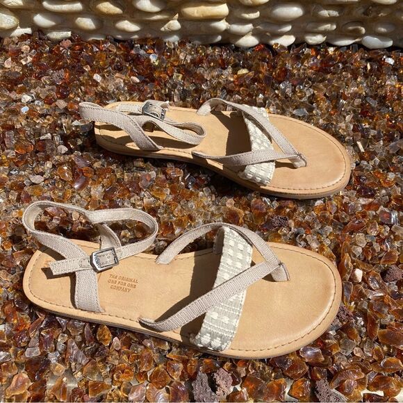 Toms Lexie Novelty Tribal Beige/White Canvas Sandal. Sz 7.5 Excellent Condition! - Picture 10 of 12